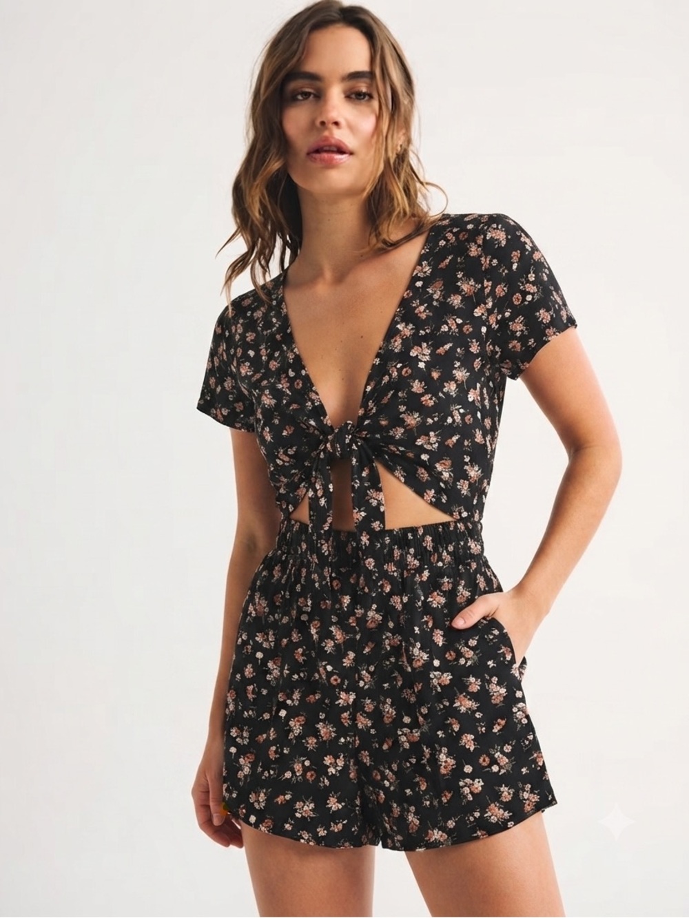 NWT Abercrombie & Fitch Black Floral Tie-Front Romper